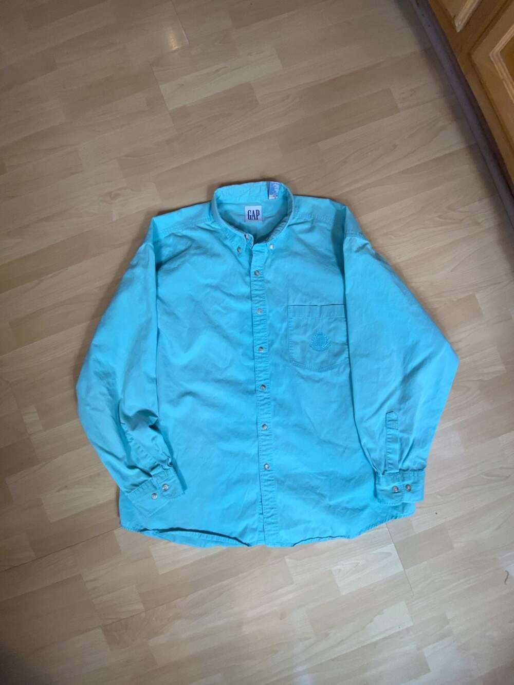 Vintage GAP Long Sleeve Button-Down Oxford Shirt with Embroidered Chest Logo XL